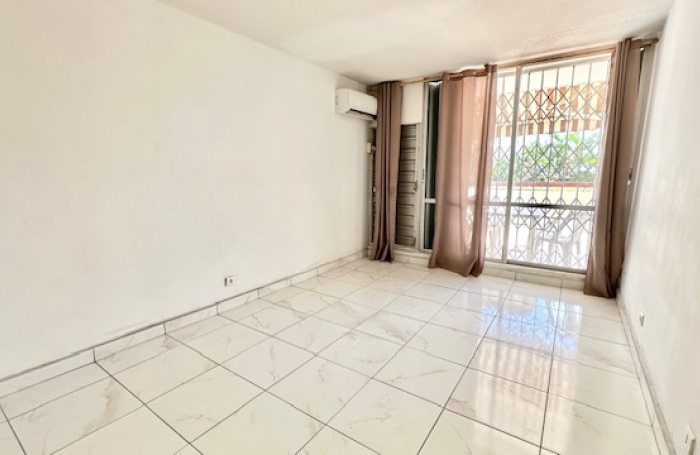 A VENDRE ! Appartement T3 avec terrasse de 38m2 &agrave; la Marina de Pointe-&agrave;-Pitre   Exclusivit&eacute;