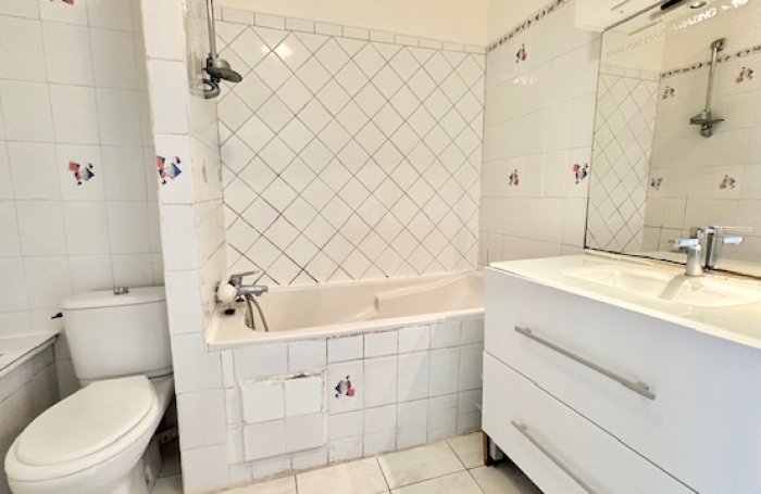 A VENDRE ! Appartement T3 avec terrasse de 38m2 &agrave; la Marina de Pointe-&agrave;-Pitre   Exclusivit&eacute;