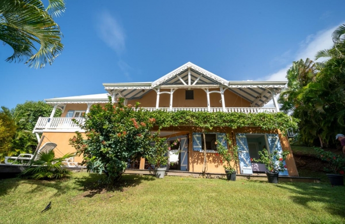 Vente Maison 163m&sup2; 8 pièces Sainte Rose