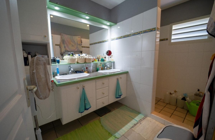 Vente Maison 163m&sup2; 8 pièces Sainte Rose