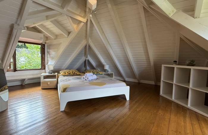 Opportunité :  Investissement Locatif Saisonnier Clés en Main ! Vue sur la mer et Montserrat.