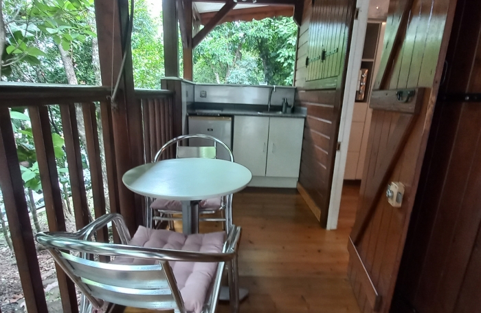 Opportunité :  Investissement Locatif Saisonnier Clés en Main ! Vue sur la mer et Montserrat.