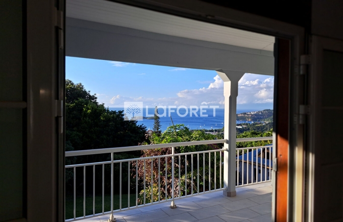 Vente Maison 225.19m² 8 pièces Bouillante