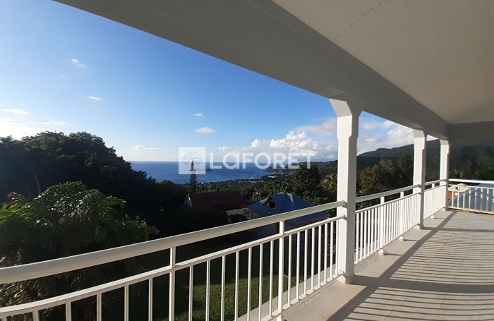 Vente Maison 225.19m² 8 pièces Bouillante