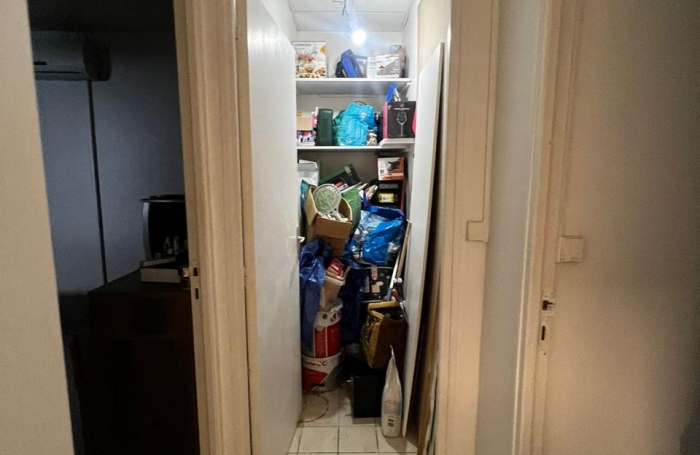 Superbe T5 r&eacute;nov&eacute; avec cour int&eacute;rieure et balcon   Une perle rare