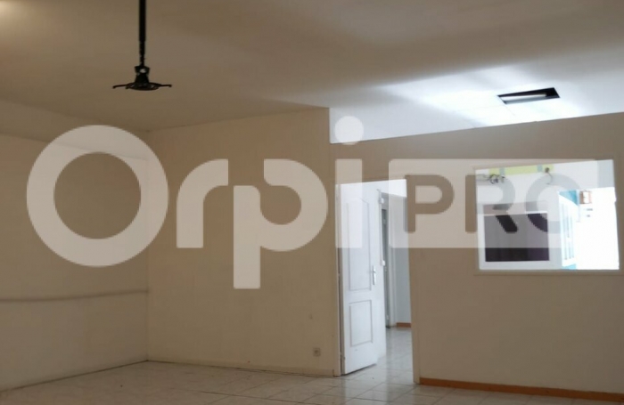 Local Commercial Basse Terre