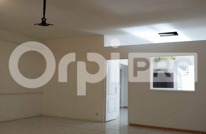 Local Commercial Basse Terre