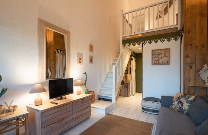 Exclusivité. Superbe Appartement Duplex avec Vue Golf