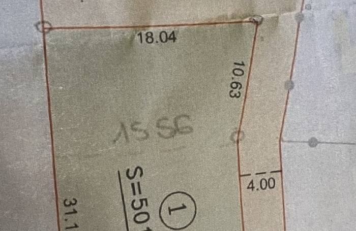 EXCLUSIVITE. Joli terrain plat. 573 m2. proche toutes commodités. Secteur Gorot.