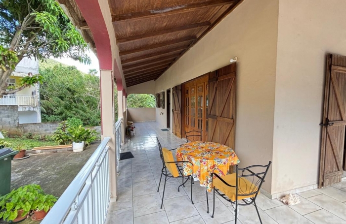 Vente Maison 278m&sup2; 7 pi&#232;ces Gourbeyre