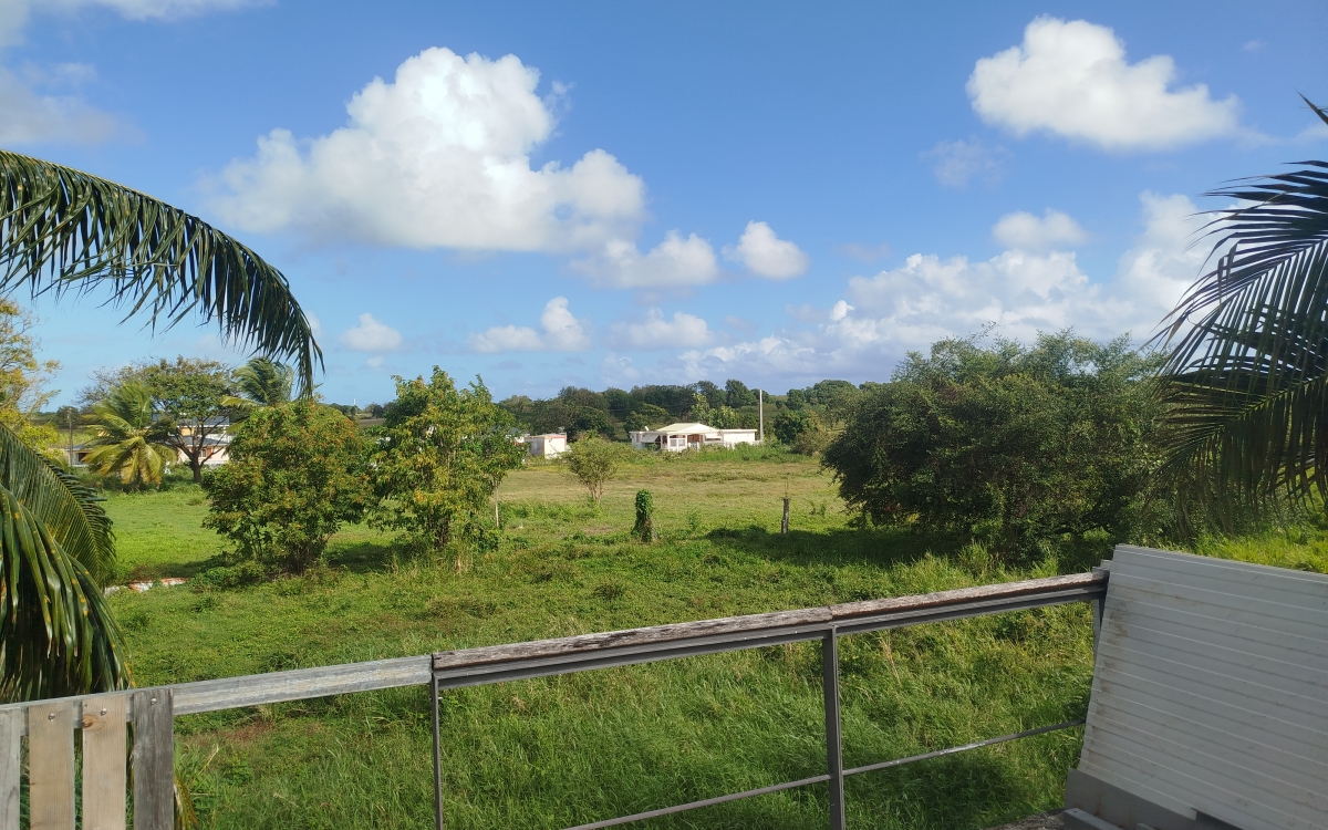  maison  f3 terrain plat de 550m2   249000€