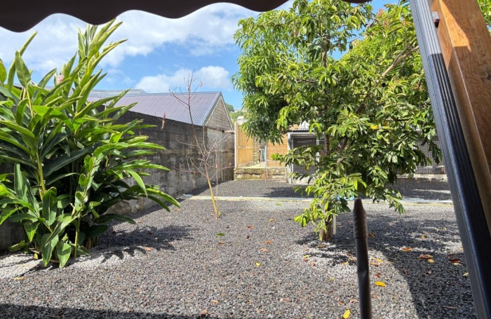 Vente Maison 98m&sup2; 4 pi&#232;ces Gourbeyre