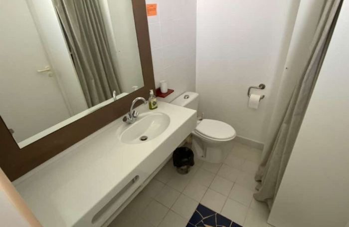 Saint-Fran&ccedil;ois : appartement dernier &eacute;tage balcon en vente