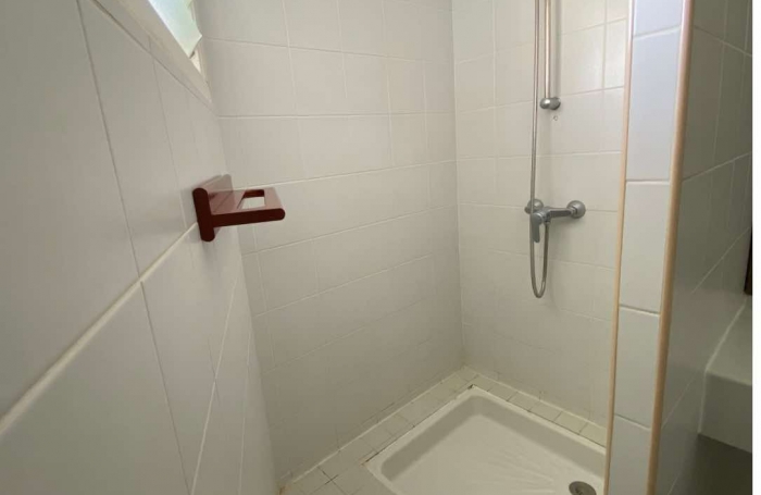 Saint-Fran&ccedil;ois : appartement dernier &eacute;tage balcon en vente