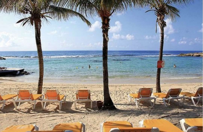 Saint-Fran&ccedil;ois : appartement dernier &eacute;tage balcon en vente