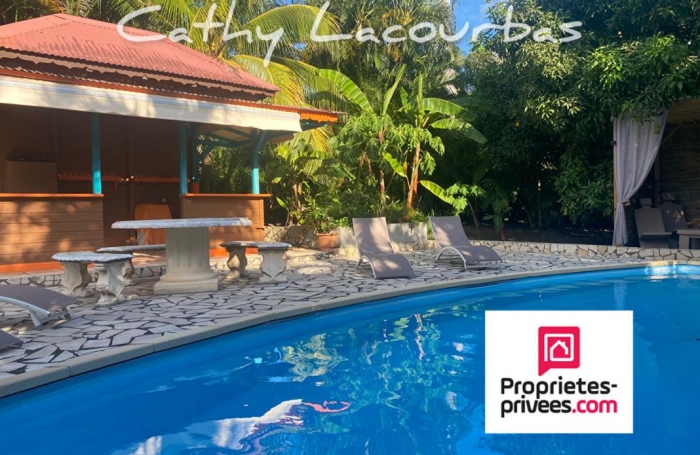 Vente Maison 234m&sup2; 8 pièces Bouillante