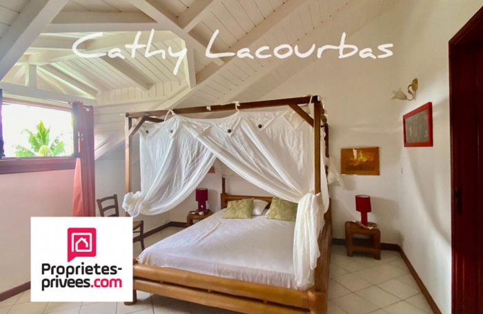 Vente Maison 234m&sup2; 8 pièces Bouillante