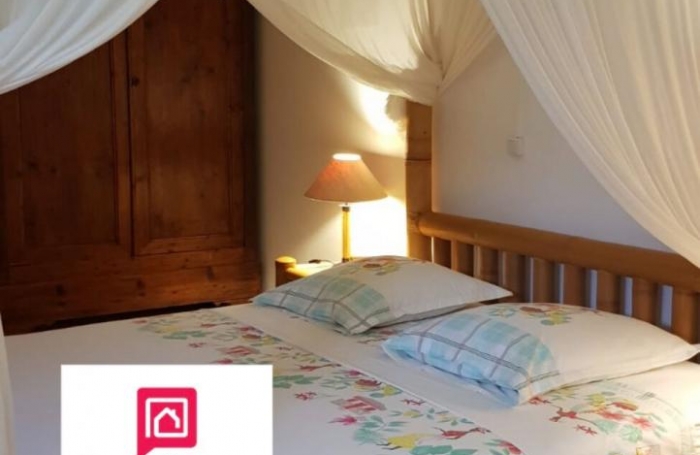 Vente Maison 234m&sup2; 8 pièces Bouillante