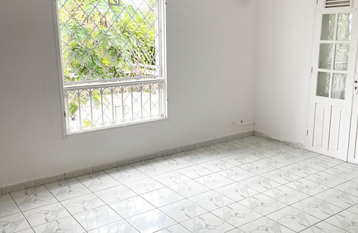 Maison individuelle à Lamentin (97129)   Un havre de paix à la campagne