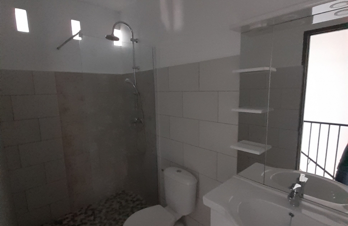 POINTE A PITRE Appartement de type T2 + bureau en duplex 97110