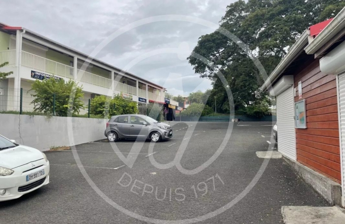 Location Local commercial 97180