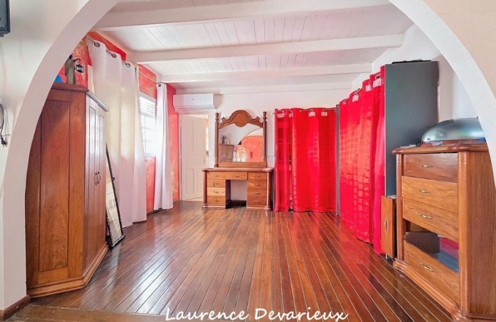 Vente Maison 200m&sup2; 5 pi&#232;ces Saint Claude