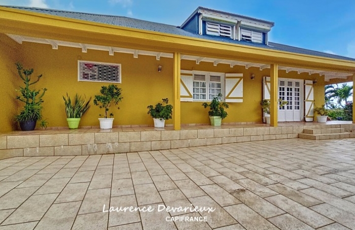 Vente Maison 200m&sup2; 5 pi&#232;ces Saint Claude