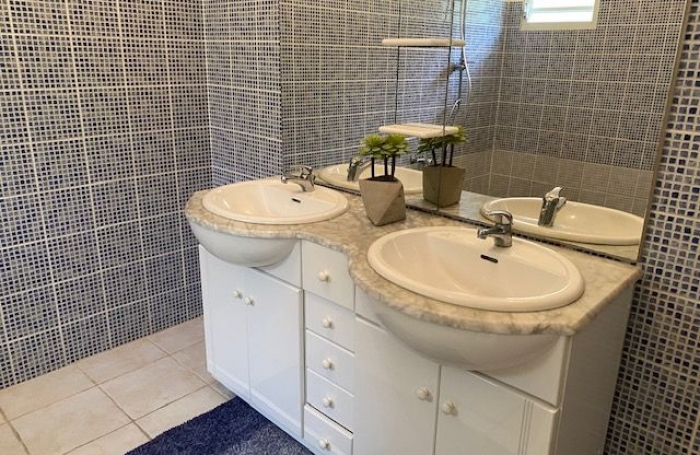 Location Maison 103m&sup2; 4 pi&#232;ces Saint François