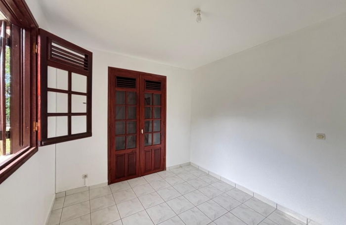 Vente Maison 123.66m&sup2; 4 pi&#232;ces Saint Claude