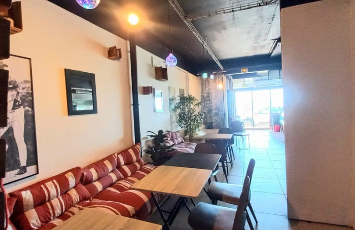 Vente Local commercial 80m&sup2; 3 pi&#232;ces Saint François