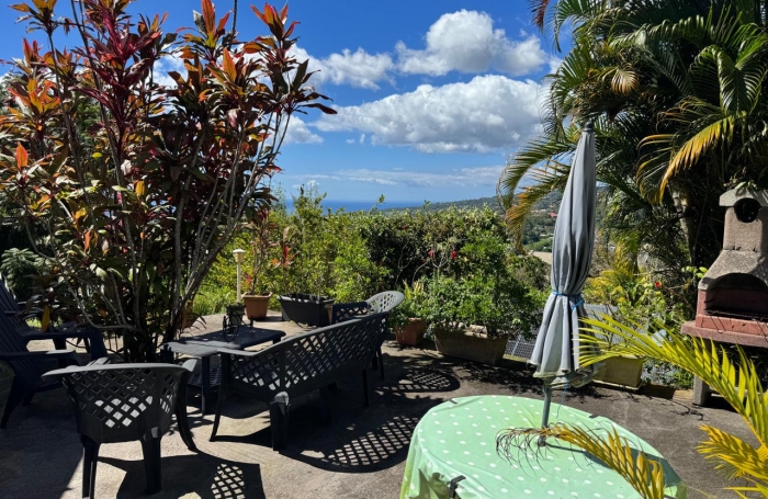 GOURBEYRE - VILLA EXCEPTIONNELLE VUE MER + PISCINE