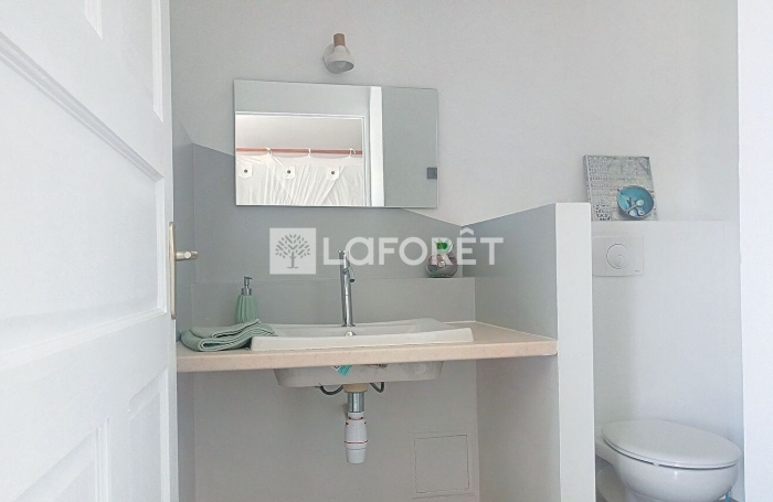 Vente Maison 232m&sup2; 9 pi&egrave;ces Lamentin