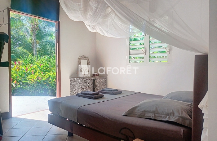 Vente Maison 232m&sup2; 9 pi&egrave;ces Lamentin