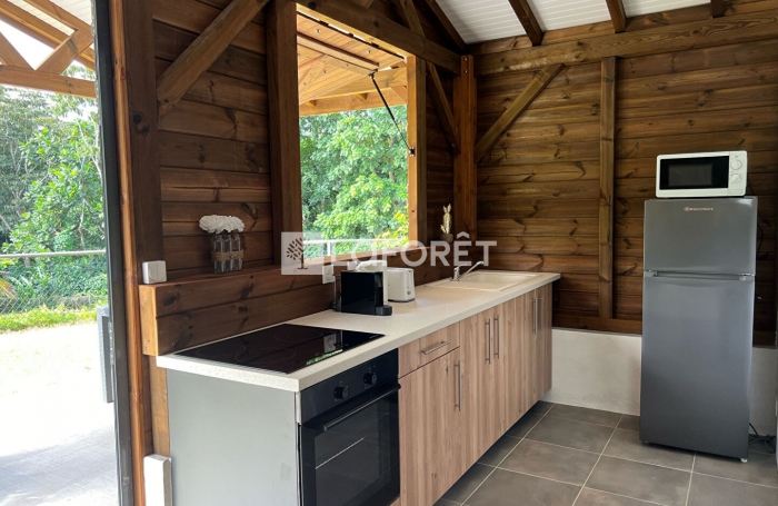 Vente Maison 232m&sup2; 9 pi&egrave;ces Lamentin