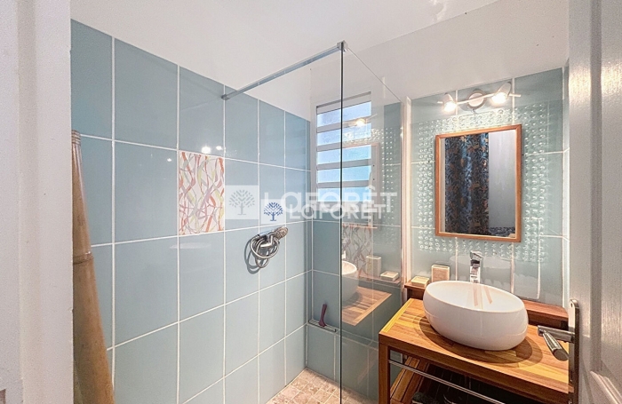 Vente Appartement 43.66m&sup2; 3 pi&egrave;ces Saint Fran&ccedil;ois