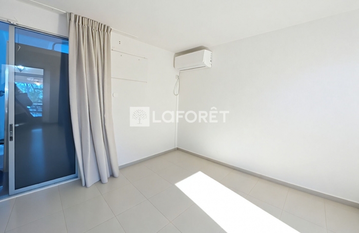 Vente Appartement 43.66m&sup2; 3 pi&egrave;ces Saint Fran&ccedil;ois