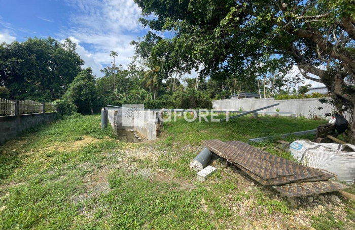 Vente Terrain 550m² 1 pièce Lamentin
