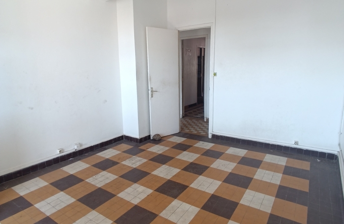 Immeuble centre ville basse terre