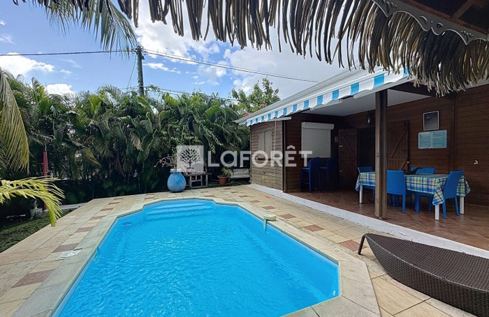 Vente Maison 272.69m&sup2; 15 pi&egrave;ces Le Moule