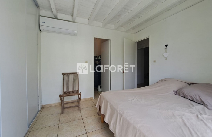 Vente Maison 110m&sup2; 5 pi&egrave;ces Gosier