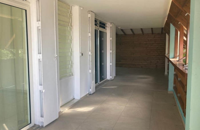 À VENDRE   Maison T4 de plain-pied avec studio indépendant   Saint-Claude