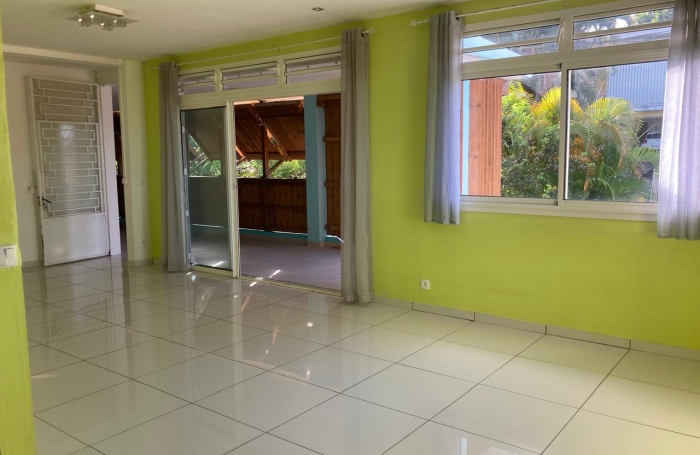 À VENDRE   Maison T4 de plain-pied avec studio indépendant   Saint-Claude