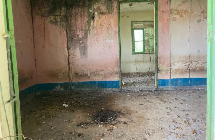 À vendre   Terrain constructible de 2999 m2 à Basse-Terre