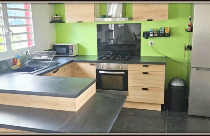 Vente Maison 100m&sup2; 4 pi&#232;ces Lamentin