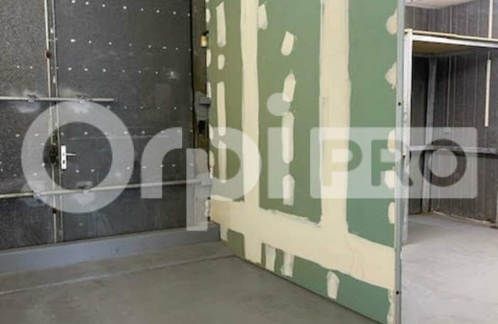 Avec BOUTAREL ORPI louez vos bureaux avec un d&eacute;pot attenant d environ 40M2