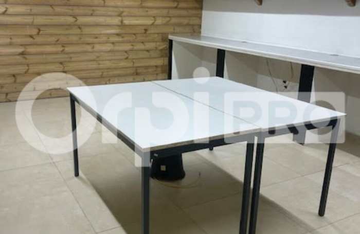 Avec BOUTAREL ORPI louez vos bureaux avec un d&eacute;pot attenant d environ 40M2