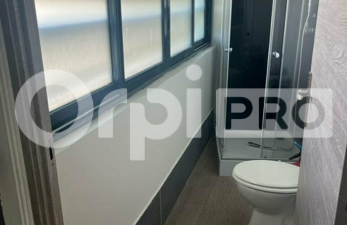 avec ORPI BOUTAREL louez vos bureaux semi meublés vue mer