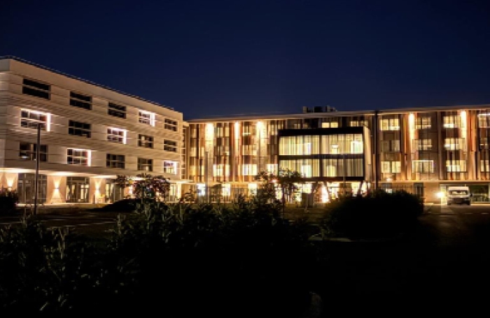 Location Local commercial 97139