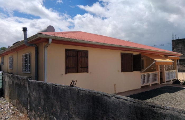 Vente Maison 105m&sup2; 5 pi&#232;ces Sainte Rose