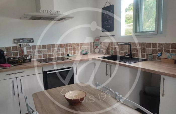 Vente Maison 70.49m&sup2; 3 pi&#232;ces Sainte Anne